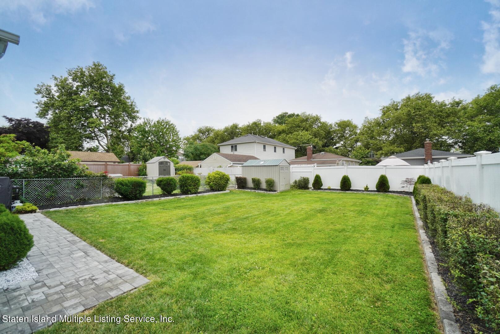 362 Willowbrook Road Staten Island, NY 10314 - Photo 26 of 26 362 Willowbrook Road