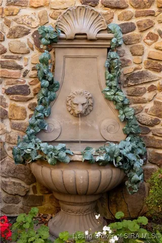 $592,000 | 261 Indian Hills Drive Northeast, Corydon, IN 47112