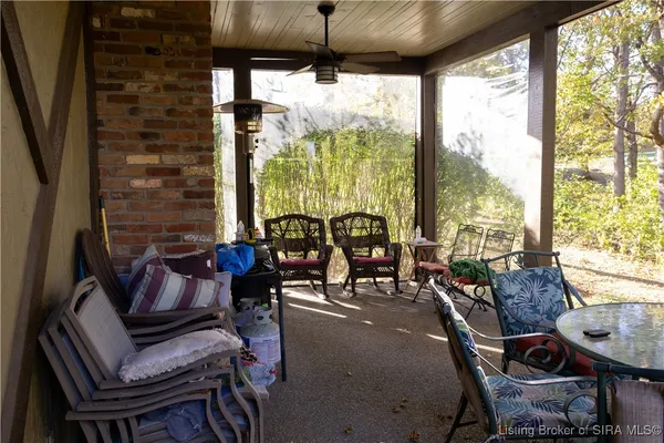 $575,000 | 261 Indian Hills Drive Northeast, Corydon, IN 47112
