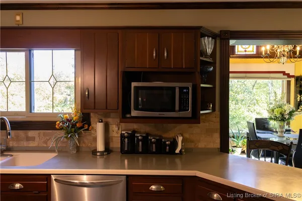 $575,000 | 261 Indian Hills Drive Northeast, Corydon, IN 47112