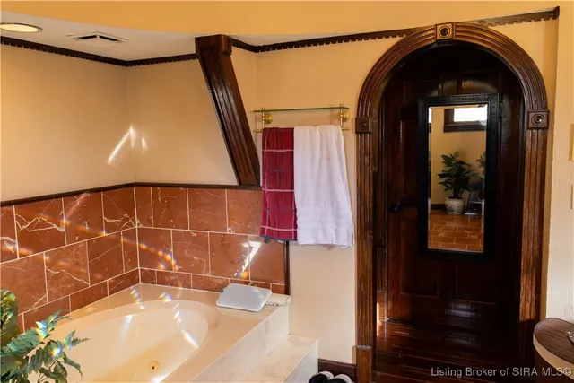 $592,000 | 261 Indian Hills Drive Northeast, Corydon, IN 47112