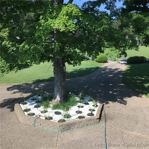 $592,000 | 261 Indian Hills Drive Northeast, Corydon, IN 47112