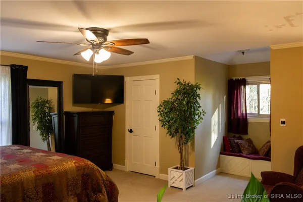 $575,000 | 261 Indian Hills Drive Northeast, Corydon, IN 47112