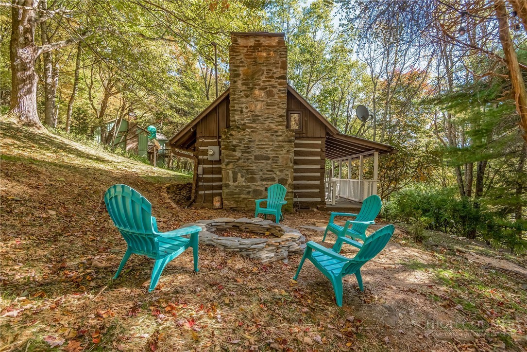 284 Grady Winkler Road Boone, NC 28607 - Photo 4 of 39