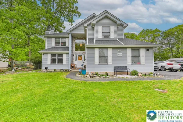$299,900 | 4608 Pine Ridge Drive West, Bushkill, PA 18324