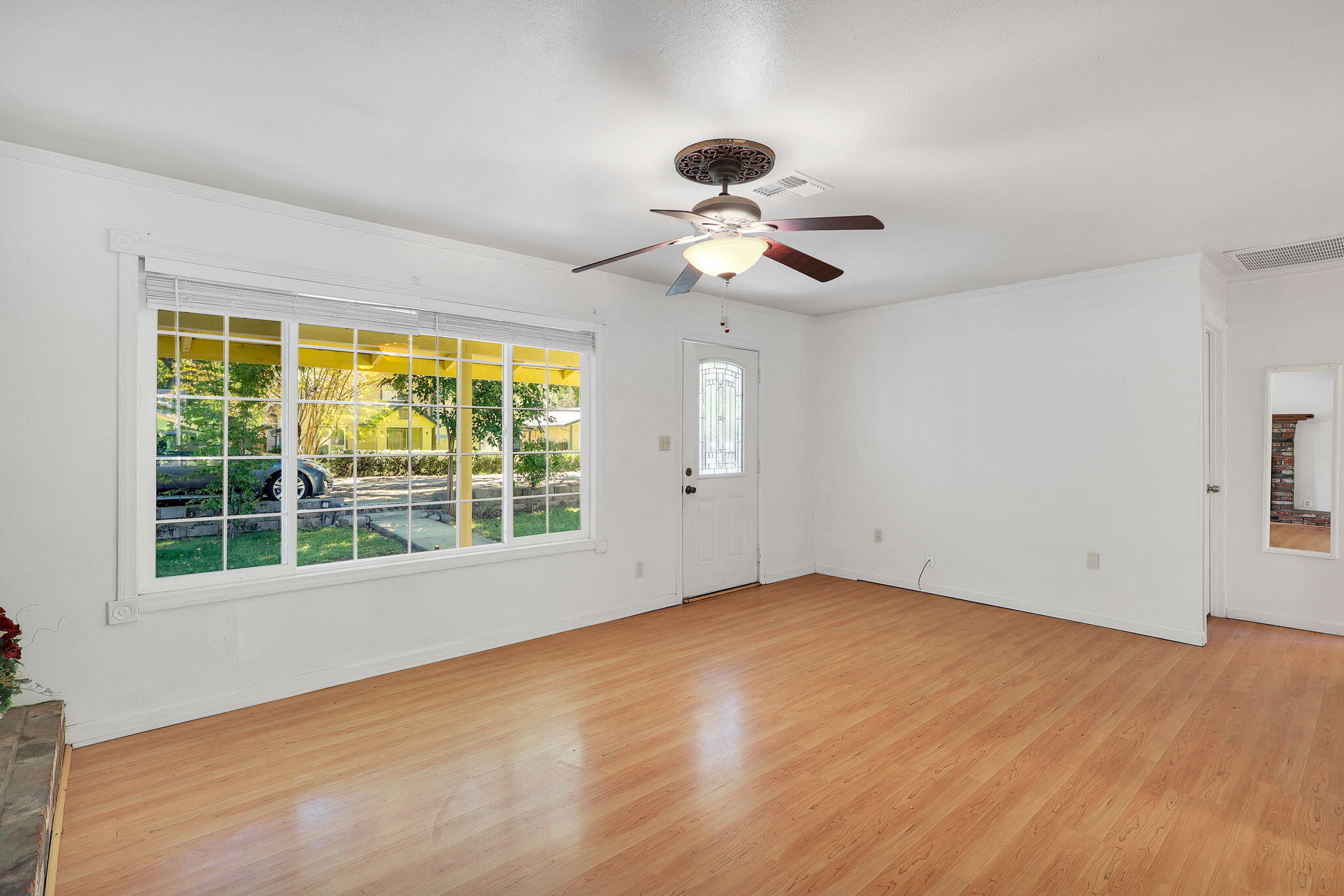 5738 Bell Road Redding, CA 96001 - Photo 3 of 30 3 bell