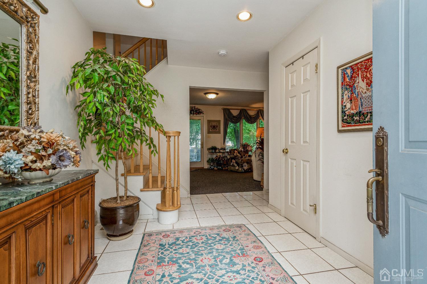 30 Nottingham Road Edison, NJ 08820 - Photo 4 of 36
