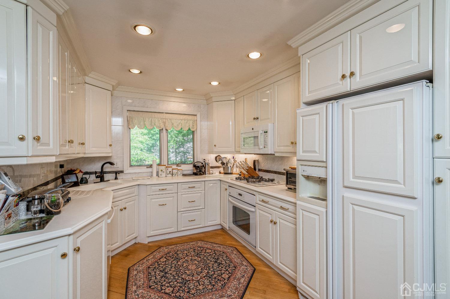 30 Nottingham Road Edison, NJ 08820 - Photo 9 of 36