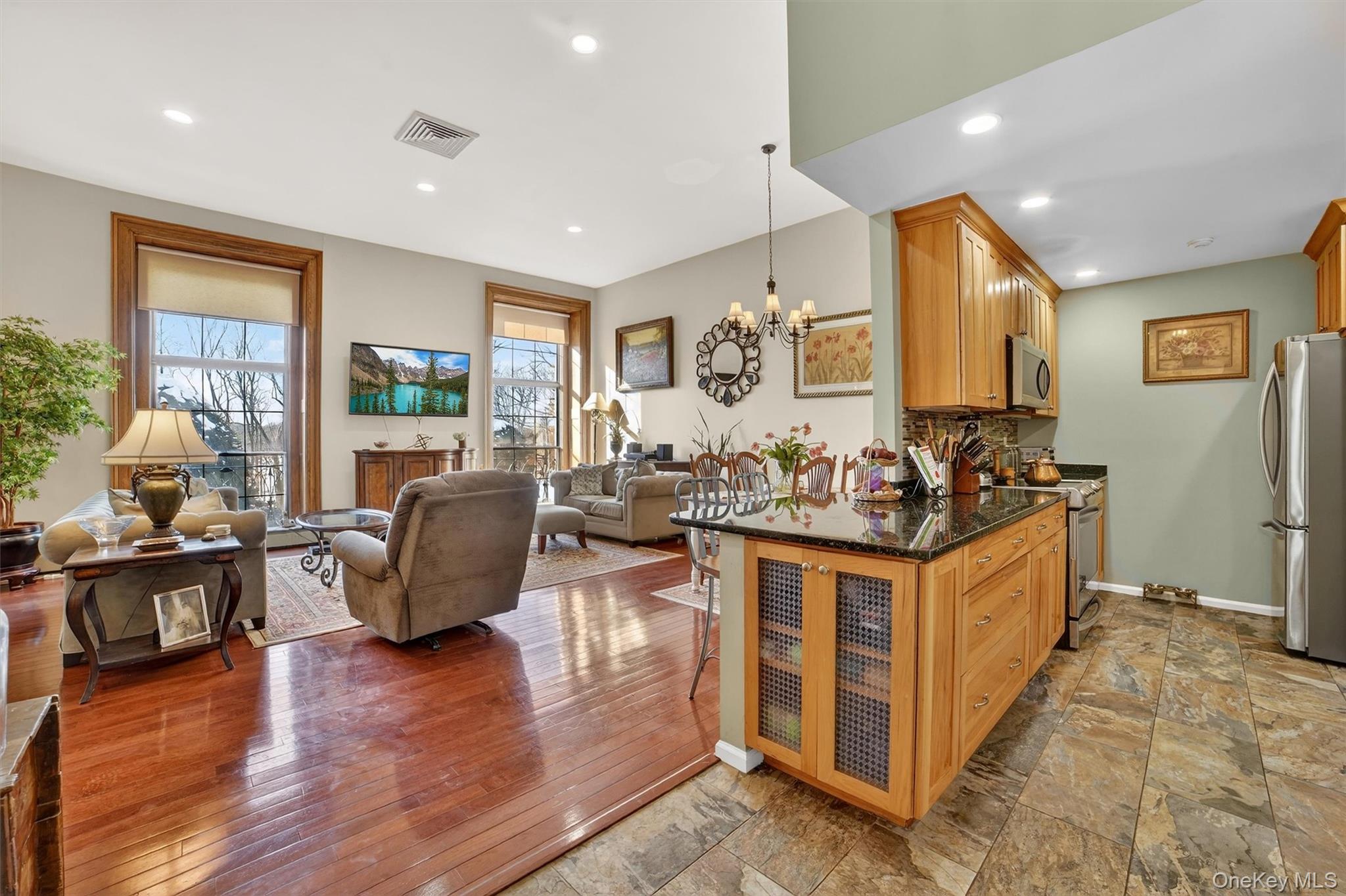 341 Furnace Dock Road, Unit 11 Cortlandt Manor, NY 10567 - Photo 12 of 38