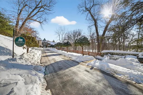 $625,000 | 341 Furnace Dock Road, Unit 11, Cortlandt Manor, NY 10567