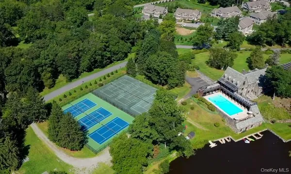 $625,000 | 341 Furnace Dock Road, Unit 11, Cortlandt Manor, NY 10567