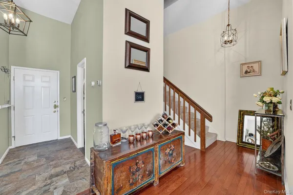 $625,000 | 341 Furnace Dock Road, Unit 11, Cortlandt Manor, NY 10567