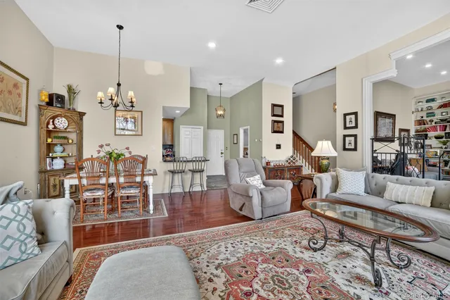 $625,000 | 341 Furnace Dock Road, Unit 11, Cortlandt Manor, NY 10567