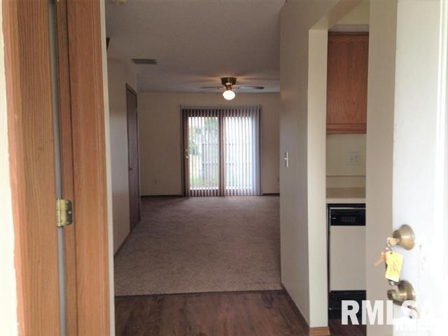 1945 West Lake Road Murphysboro, IL 62966 - Photo 3 of 12