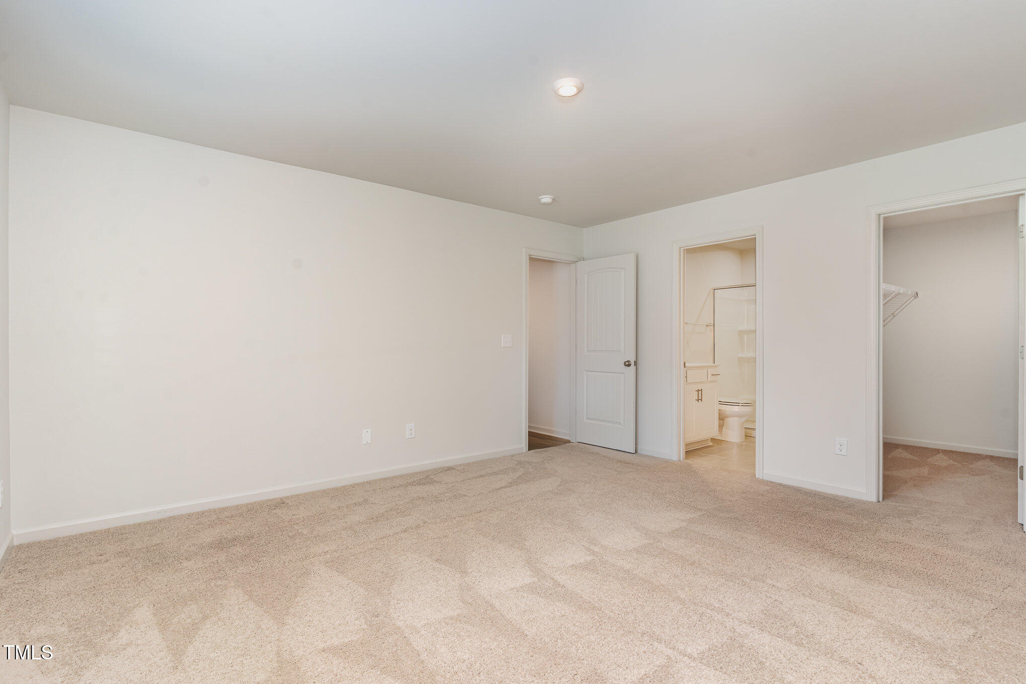 261 Johnson Rdg Way, Unit 1 Four Oaks, NC 27524 - Photo 5 of 13 007_file_280