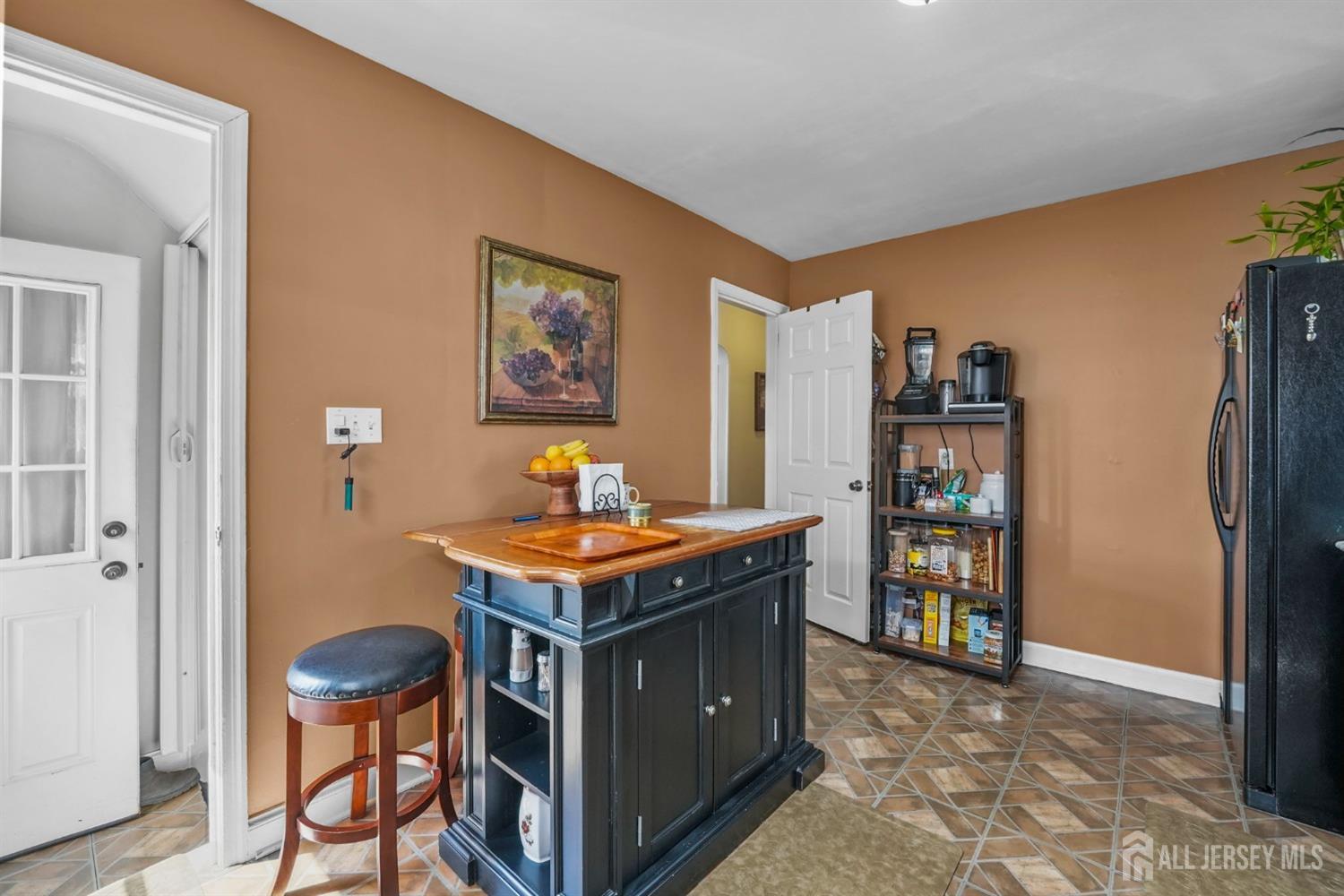428 Carleton Street Bound Brook, NJ 08805 - Photo 12 of 40
