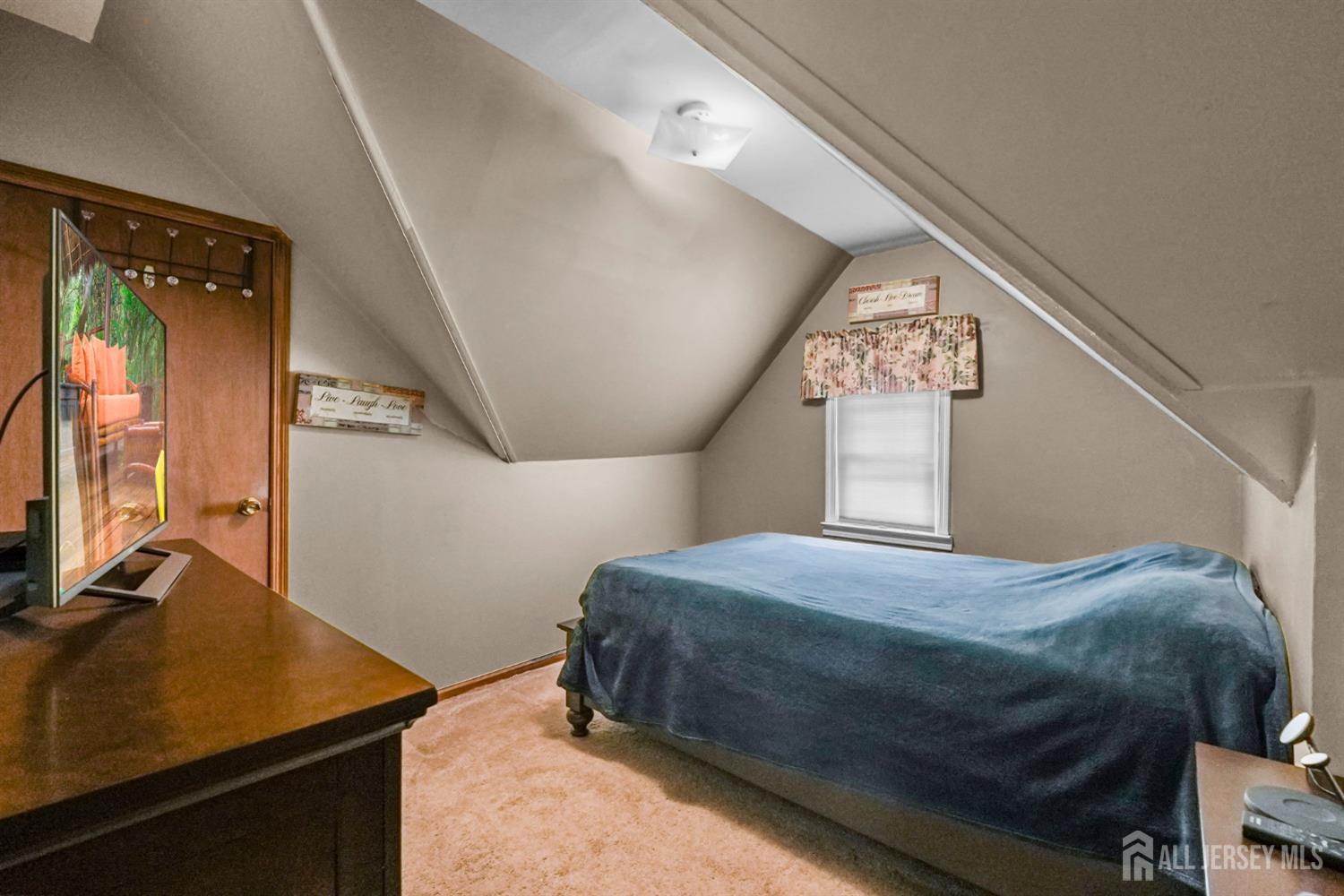 428 Carleton Street Bound Brook, NJ 08805 - Photo 24 of 40