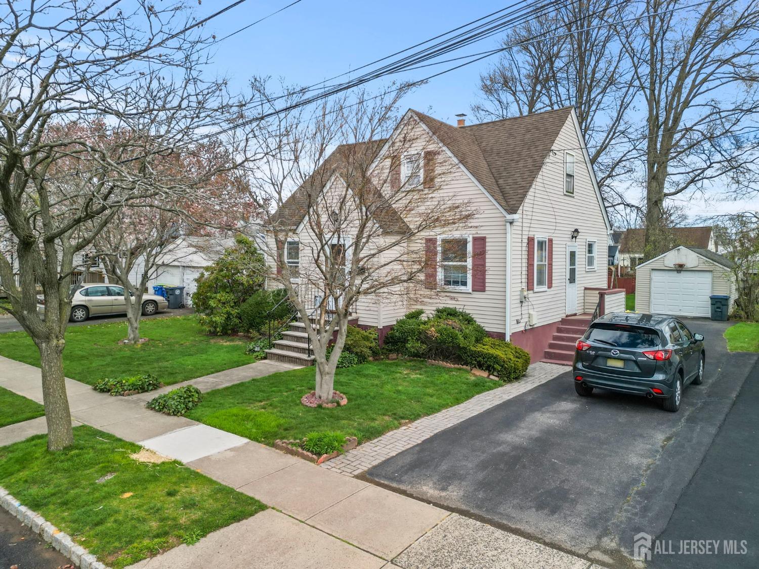 428 Carleton Street Bound Brook, NJ 08805 - Photo 3 of 40