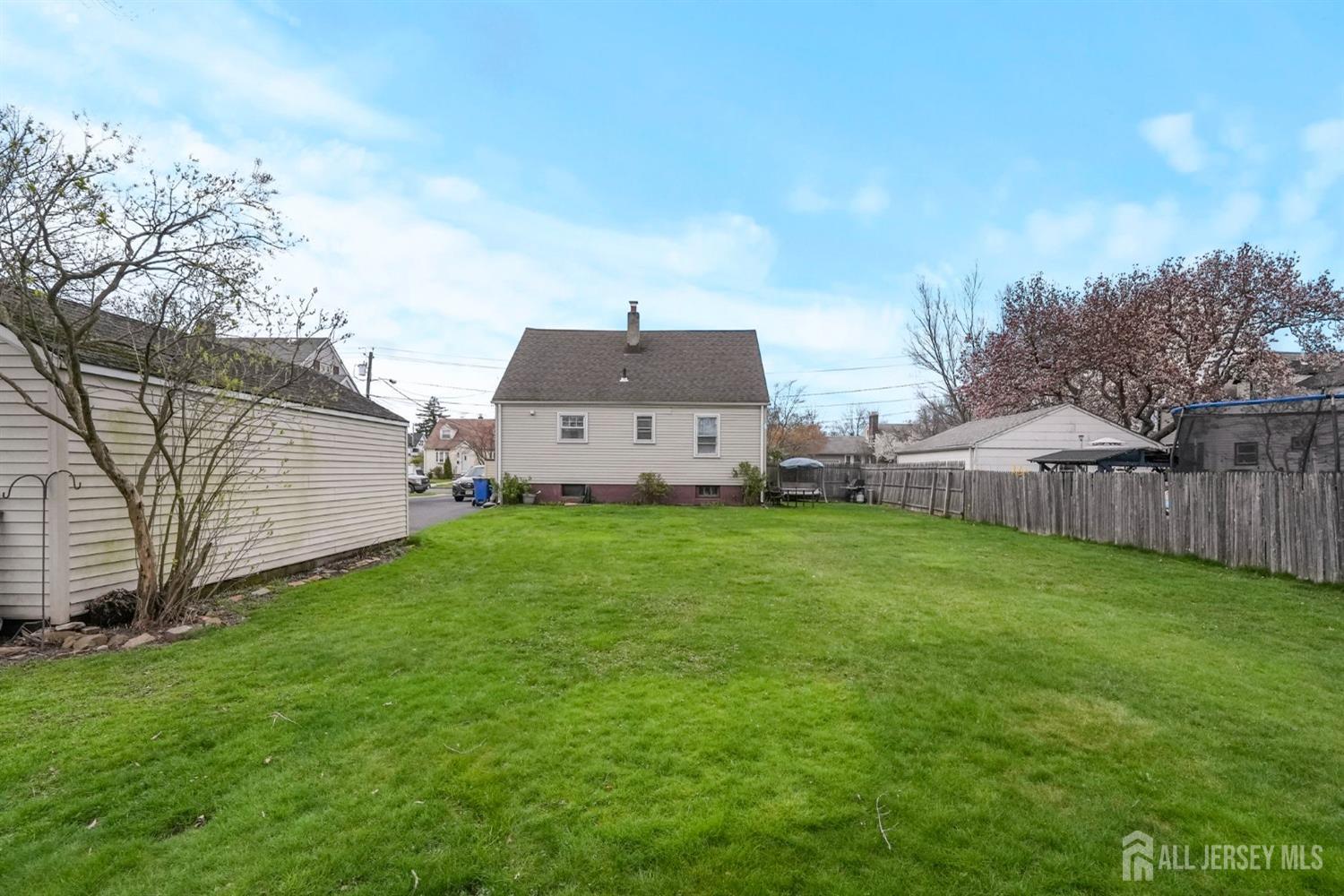428 Carleton Street Bound Brook, NJ 08805 - Photo 31 of 40
