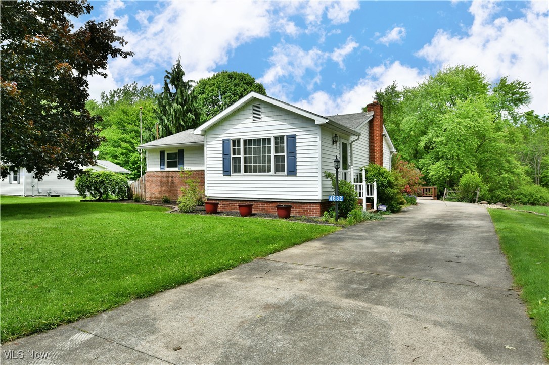 4832 Fairport Road Newton Falls, OH 44444 - Photo 1 of 50