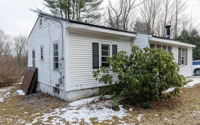 $229,000 | 44 Base Hill Road, Keene, NH 03431