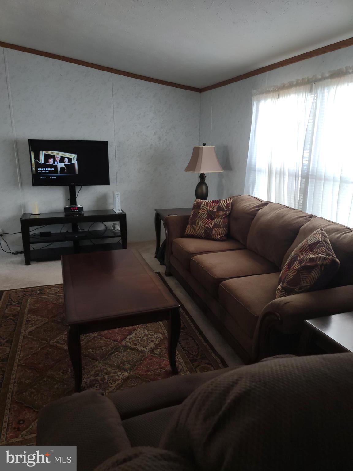 74 Valley Bottom Road Aberdeen, MD 21001 - Photo 3 of 22 livingroom