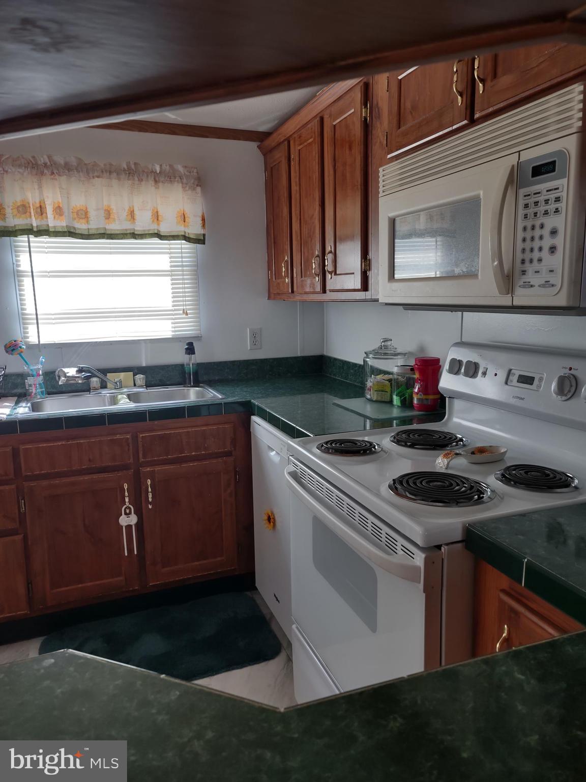 74 Valley Bottom Road Aberdeen, MD 21001 - Photo 7 of 22 Kitchen
