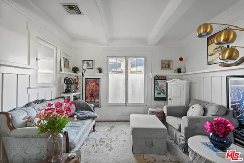 $1,299,000 | 6083 Selma Avenue, Los Angeles, CA 90028