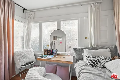 $1,299,000 | 6083 Selma Avenue, Los Angeles, CA 90028