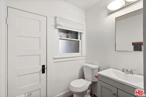 $1,299,000 | 6083 Selma Avenue, Los Angeles, CA 90028