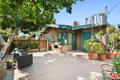 $1,299,000 | 6083 Selma Avenue, Los Angeles, CA 90028