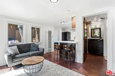 $1,299,000 | 6083 Selma Avenue, Los Angeles, CA 90028