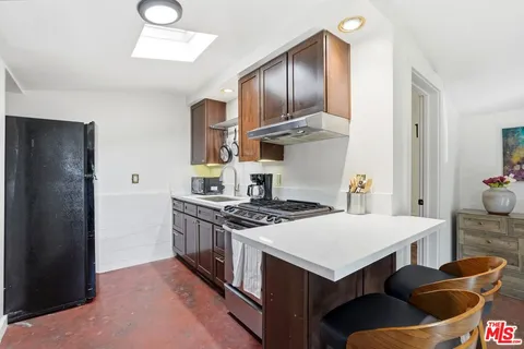 $1,299,000 | 6083 Selma Avenue, Los Angeles, CA 90028
