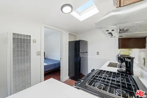 $1,299,000 | 6083 Selma Avenue, Los Angeles, CA 90028