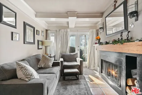 $1,299,000 | 6083 Selma Avenue, Los Angeles, CA 90028