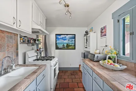 $1,299,000 | 6083 Selma Avenue, Los Angeles, CA 90028