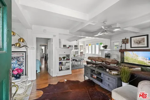 $1,299,000 | 6083 Selma Avenue, Los Angeles, CA 90028