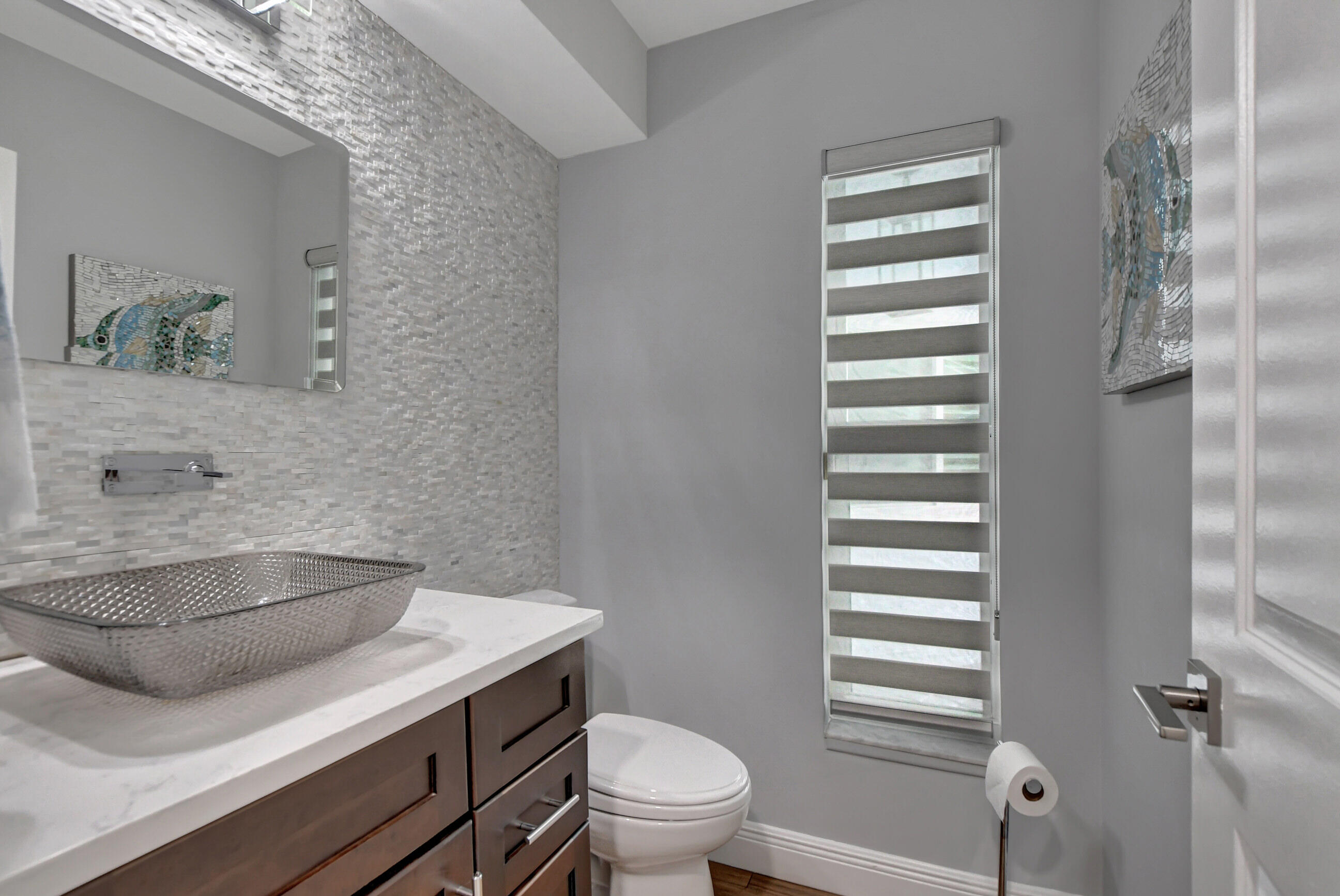 200 Southwest 15th Drive Boca Raton, FL 33432 - Photo 22 of 31 Powder Room