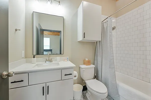 $1,300 | 603 South Sims Avenue, Unit 113, Bryan, TX 77803
