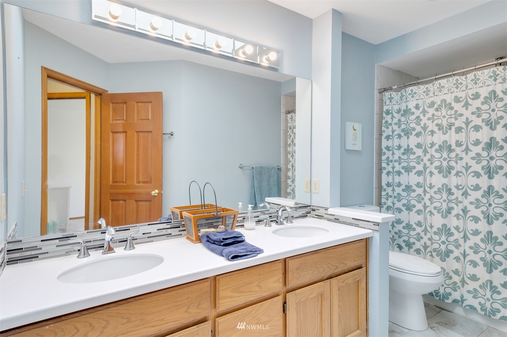 13812 Southeast 186th Place Renton, WA 98058 - Photo 17 of 25 Gallery Image 17