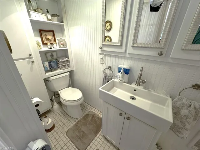 $375,000 | 2487 Air Bellows Gap Road, Sparta, NC 28675