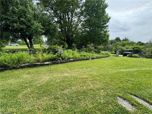 $375,000 | 2487 Air Bellows Gap Road, Sparta, NC 28675