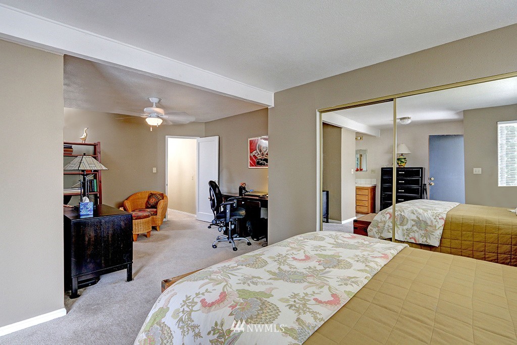 13814 Southeast Allen Rd. Bellevue, WA 98006 - Photo 11 of 20