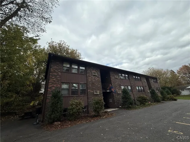 $1,250 | 120 Hasbrouck Street, Unit 1, Syracuse, NY 13206