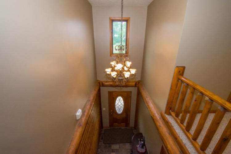 67741 Lost Road Cassopolis, MI 49031 - Photo 21 of 88 67741 Lost Rd Cass Foyer (3)