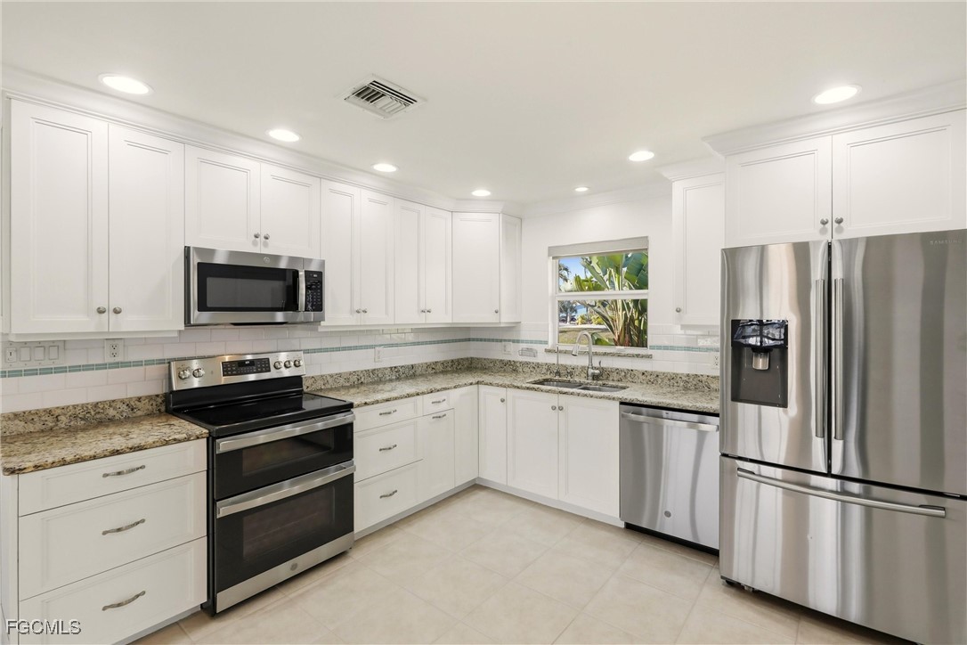 2859 Cheryl Street, Unit 2 Matlacha, FL 33993 - Photo 10 of 33