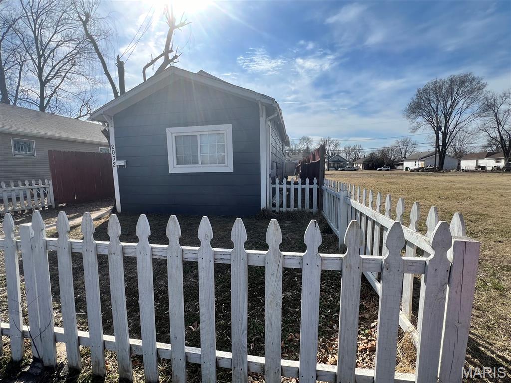 2032 Milan Avenue Madison, IL 62060 - Photo 4 of 17