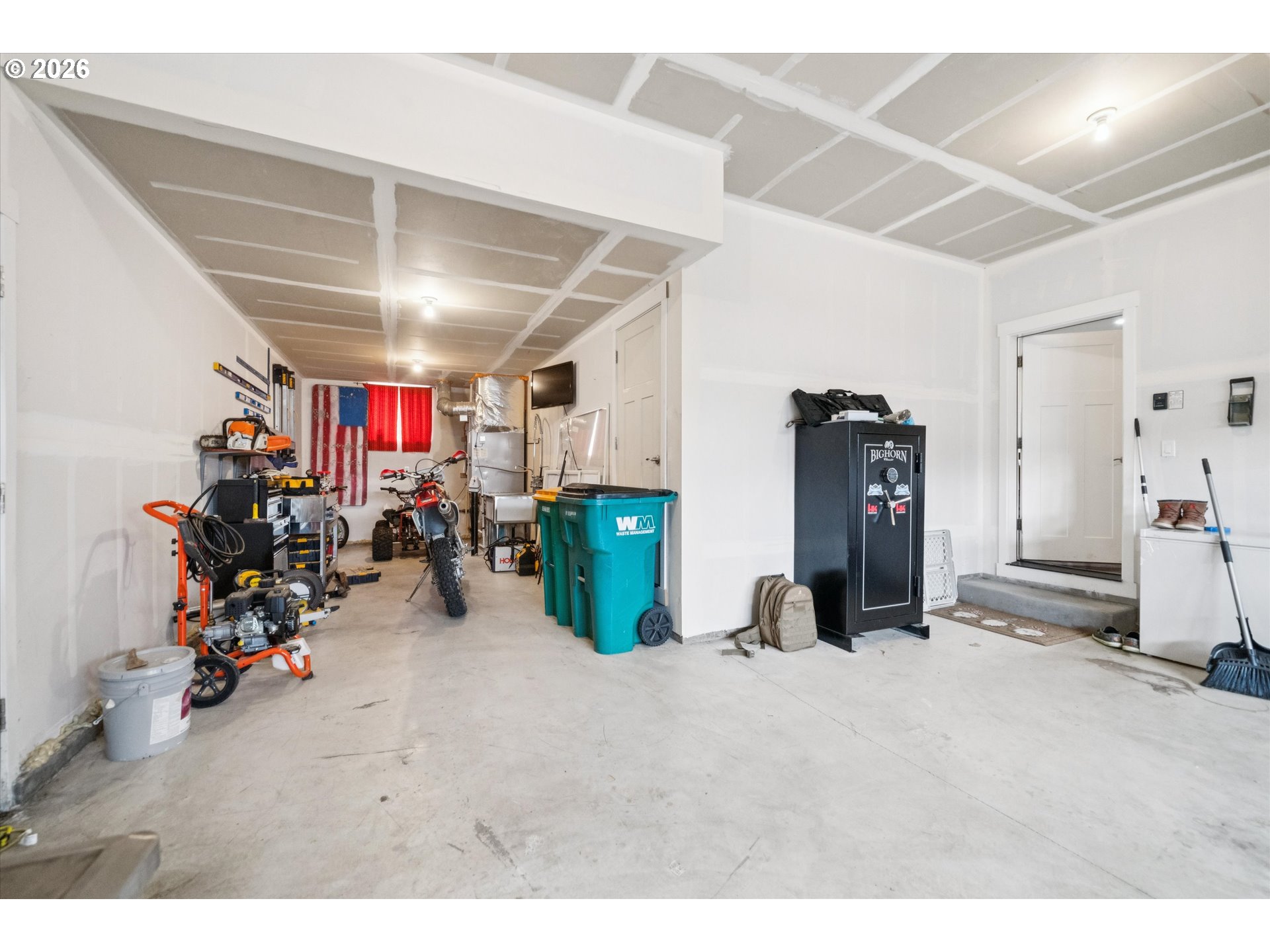 2460 Heather Way Forest Grove, OR 97116 - Photo 25 of 26 Garage