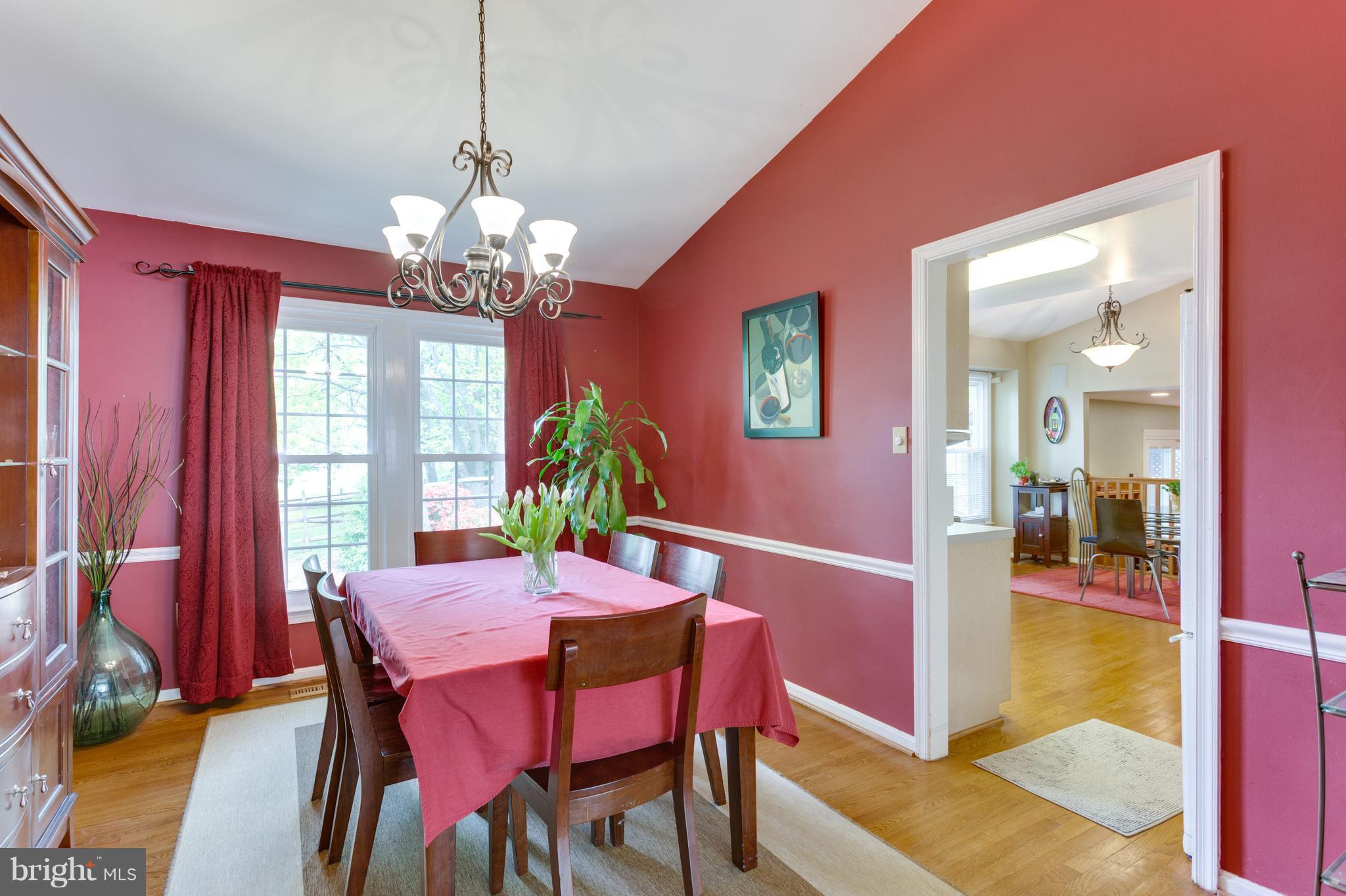 7114 Carnation Court Springfield, VA 22152 - Photo 8 of 30 Dining Room