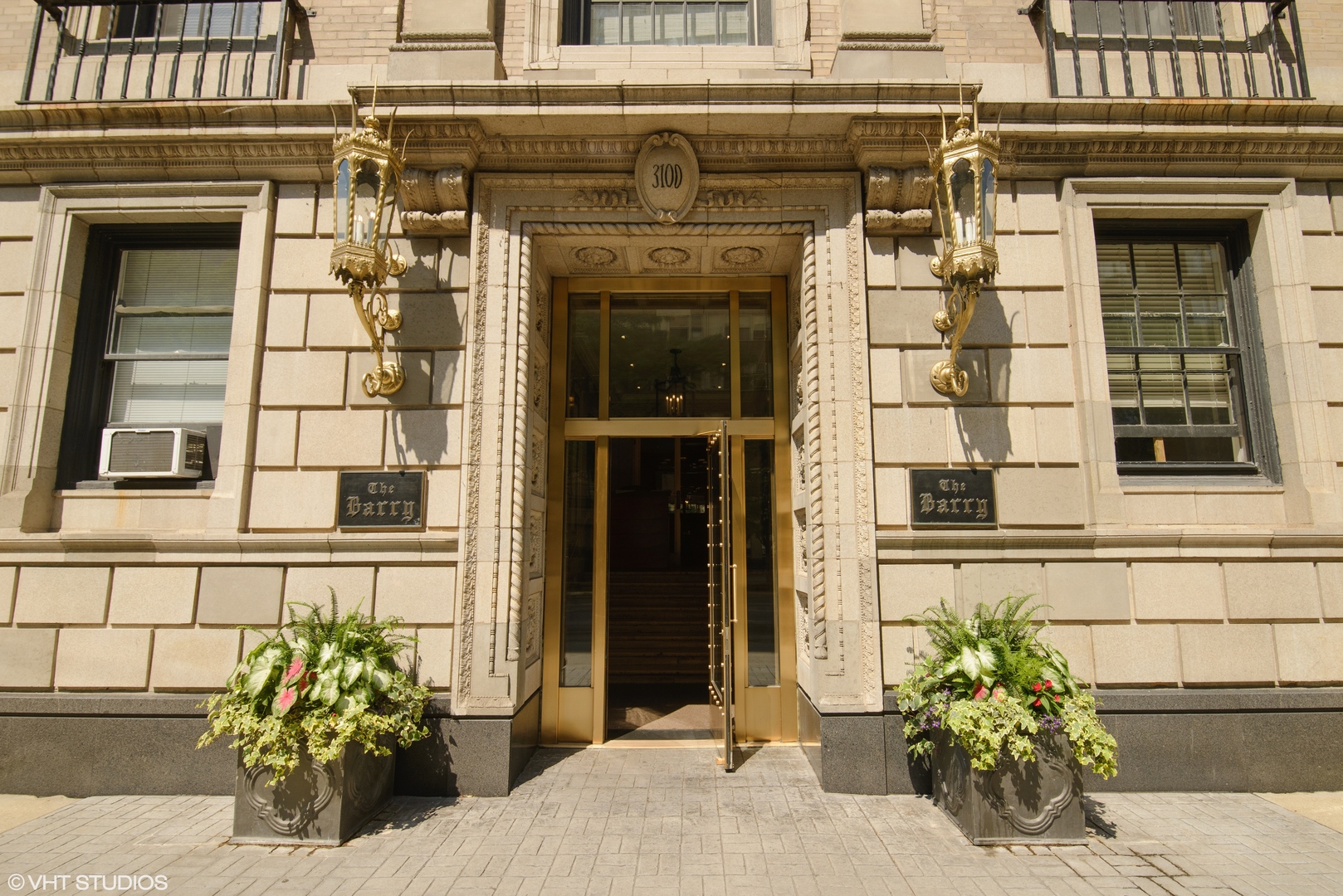 3100 North Sheridan Road, Unit 7D Chicago, IL 60657 - Photo 24 of 24 a view of a entryway door of the house